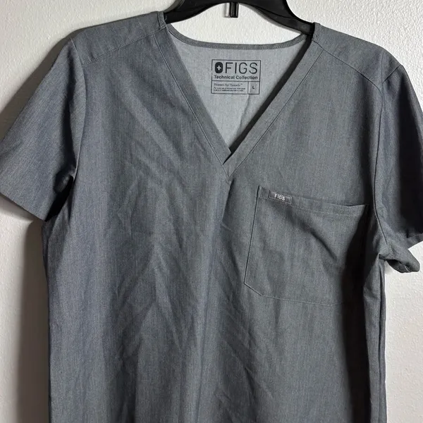 Figs‎ Technical Collection Women Gray Scrub Shirt Catarina Top size Large - Image 2