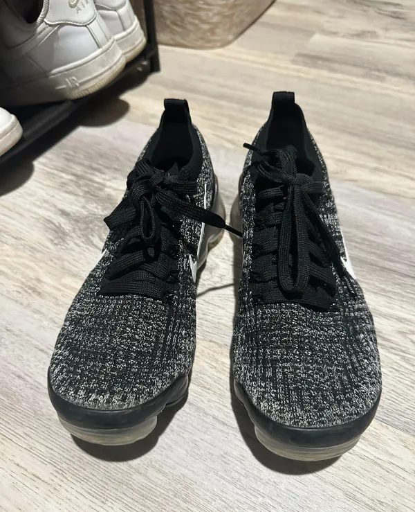 Nike Air Vapormax Flyknit 3 - Image 2