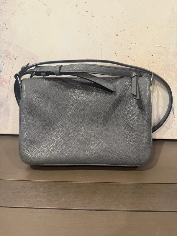 Kate Spade Grey Crossbody Mulberry Street Madelyne Grey Leather Bag EUC - Image 2