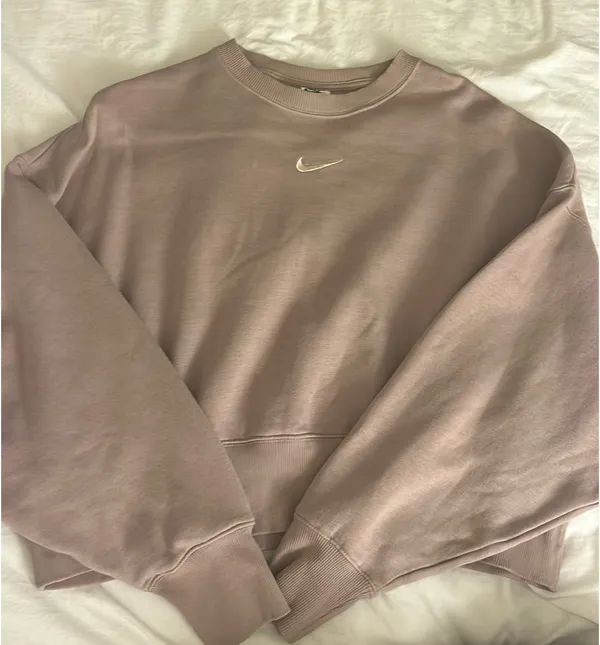 Nike Cropped Sweatshirt - Image 3