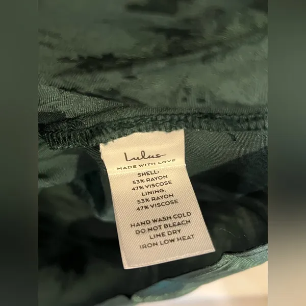 NWT Lulu's Exceptional Ideal Emerald Green Satin Jacquard Midi Dress Size M - Image 6