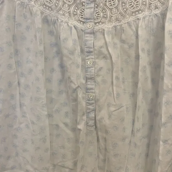 Eileen West classic nightgown size small - Image 4