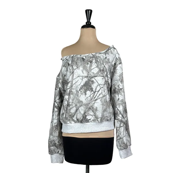 Refuge Camo Off-Shoulder Sweatshirt Medium - Image 2