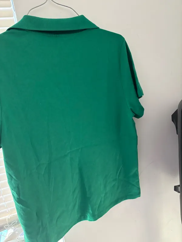 Old Navy Green Collared V-Neck To - Image 2