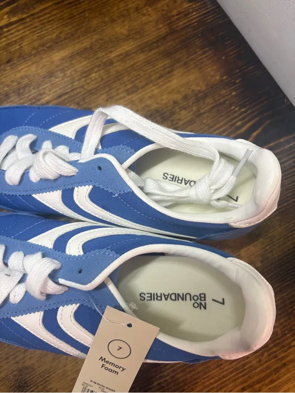 No boundaries blue sneakers size 7 - Image 5