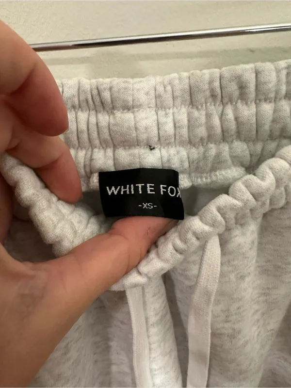 White Fox Boutique season 7 sweatpants marl grey extra small - Image 3