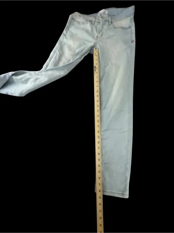 BDG Light Blue Straight-Leg Women’s Jeans - Image 6
