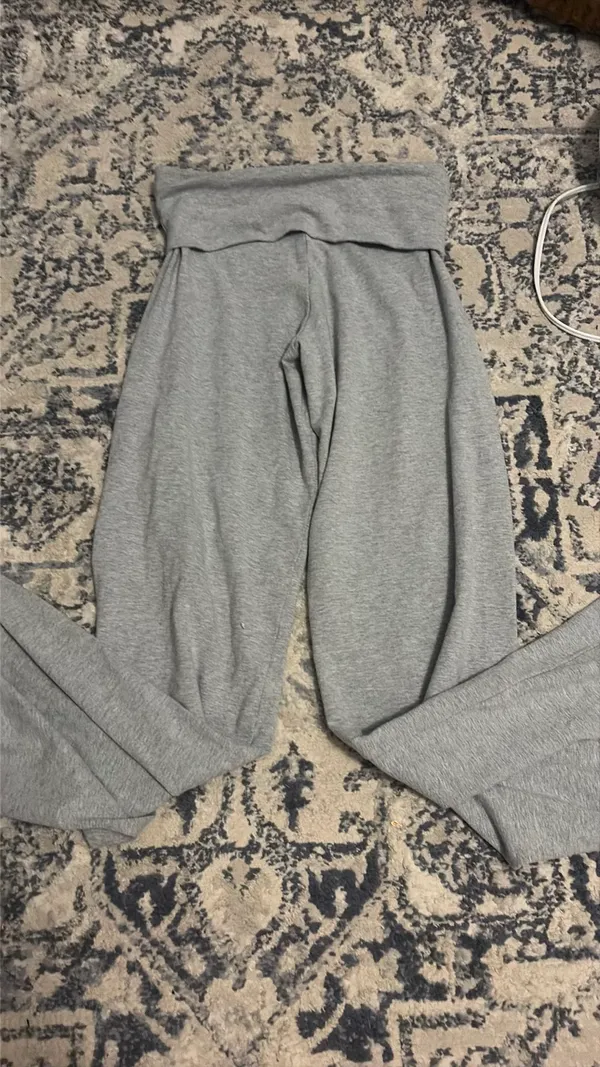 Brandy Melville Priscilla Pants - Image 4