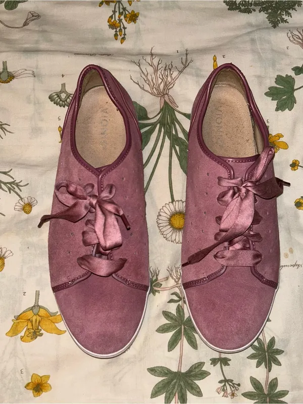 Vionic shoes - Image 2