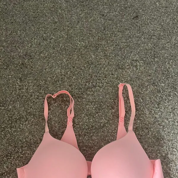 Victoria’s Secret pink push up bra - Image 2