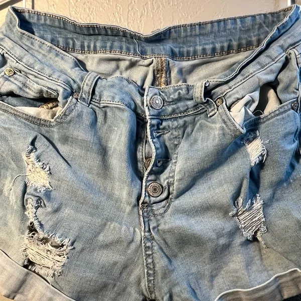 Distressed Denim Women's Jean Shorts Size Small Quad Buttons - Image 3