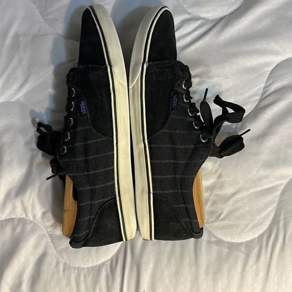 Vans Black Skate Shoes Size 9 Women’s - Image 4
