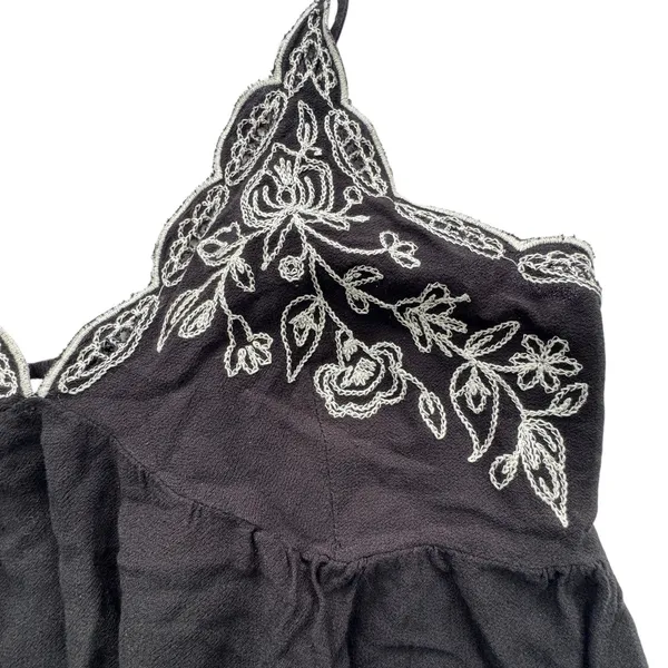 Love On A Hanger Black Floral Babydoll Cami Womens Large Embroidered Smocked Top - Image 6
