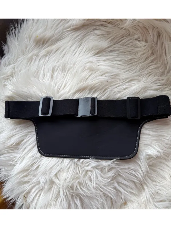 Marika Black Adjustable Waist Pack with Zipper Pocket - Image 2