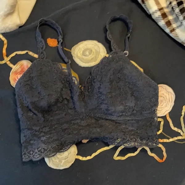 Hollister Lace navy bra - Image 3
