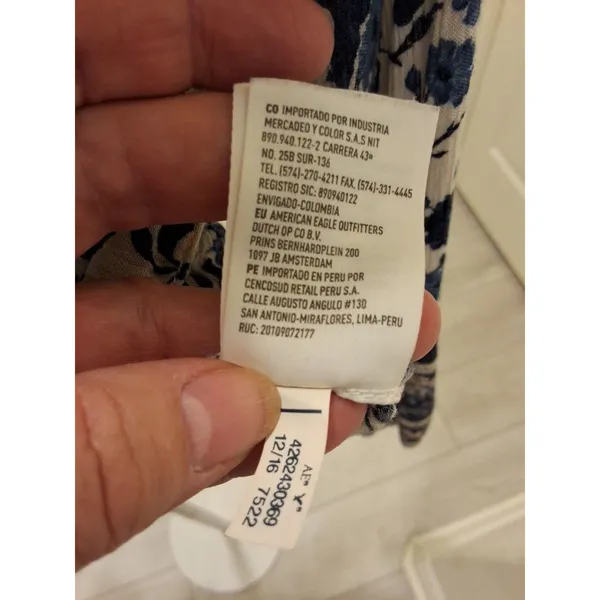 American Eagle Outfitters L Crop Top Blue & White Ditsy Floral Tie Front Top - Image 8
