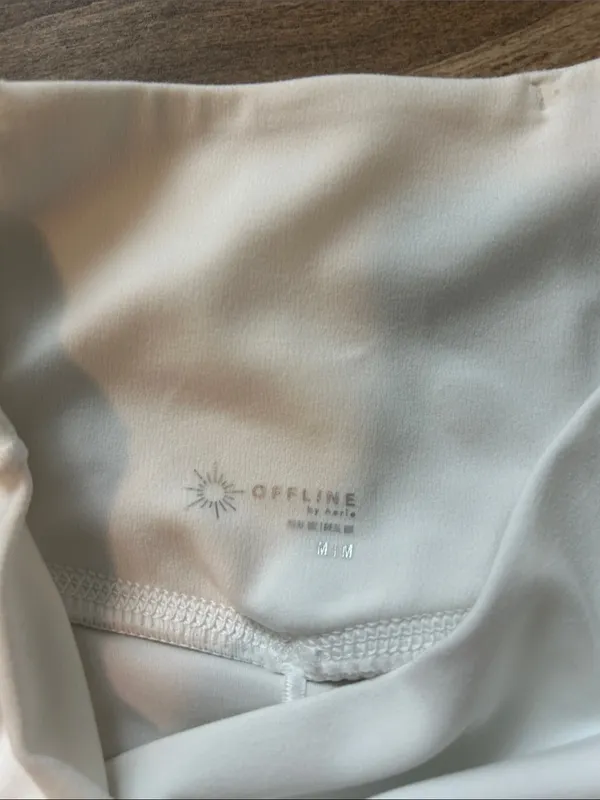 OFFLINE By Aerie Real Me Crossover Flowy Short White High-Waist - Image 7