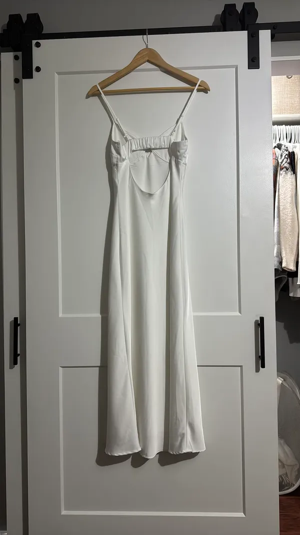 White dress Size XS - Image 3