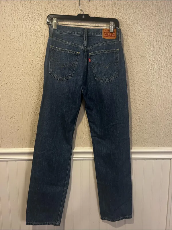 Levi’s Low Pro Straight leg Mid Rise Distressed knee jeans size 25 - Image 11