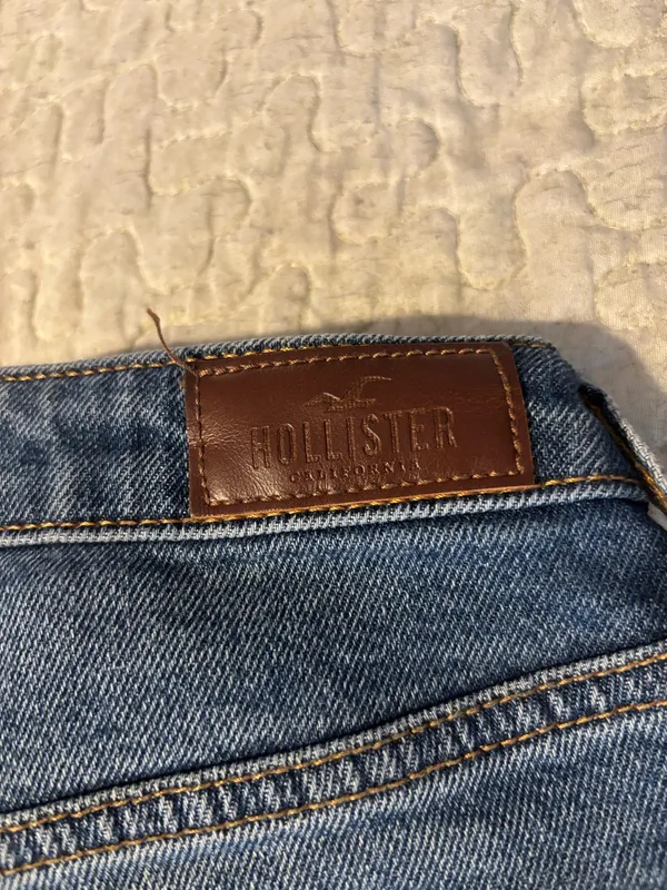 Hollister Mom High-Rise Jeans 3R - Image 5
