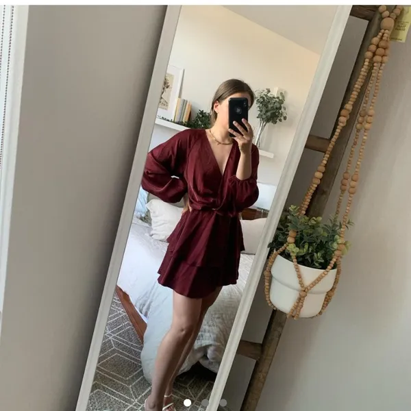 Zara burgundy colored satin/silk mini dress • Sz S - Image 4