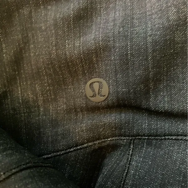 EUC Lululemon Here To There HR Pant 7/8, Sz 6, Crosshatch Texture Black Multi - Image 7