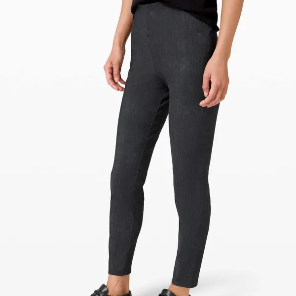 EUC Lululemon Here To There HR Pant 7/8, Sz 6, Crosshatch Texture Black Multi - Image 2