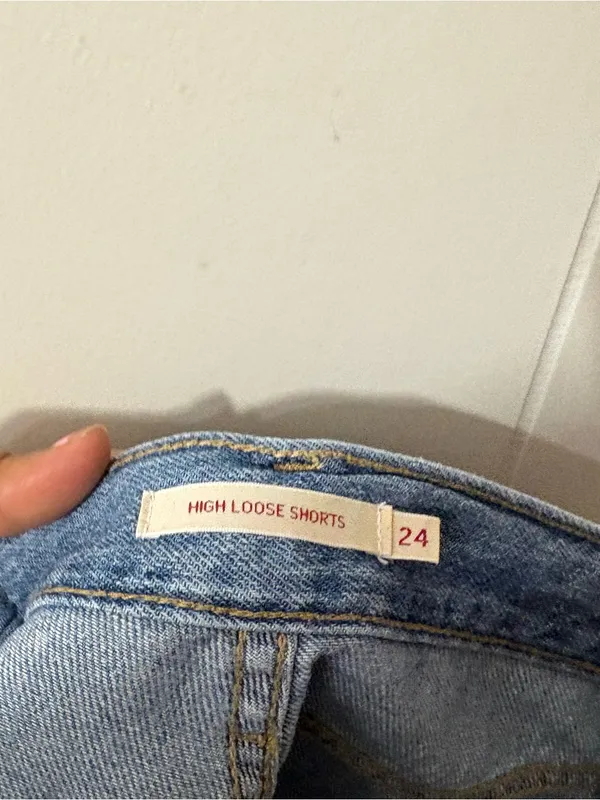 Levi’s Mile High Wide Leg Cropped Jeans Women’s Size 25 High Rise Button Fly - Image 4