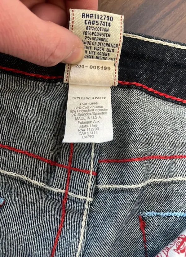 WLHJ58FE2 Americana Chain Dark Rinse Rolled Capri Jeans $209 EUC 28 - Image 12