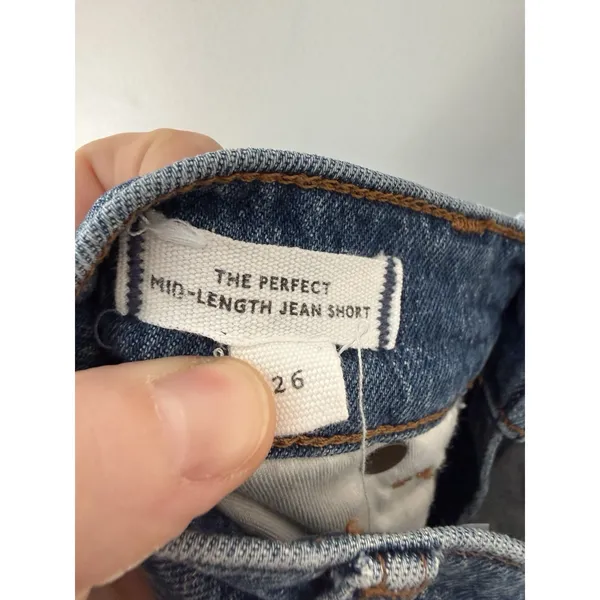 Madewell The Perfect Vintage Mid-Length Jean Short in Irmo Wash Comfort Stretch - Image 4