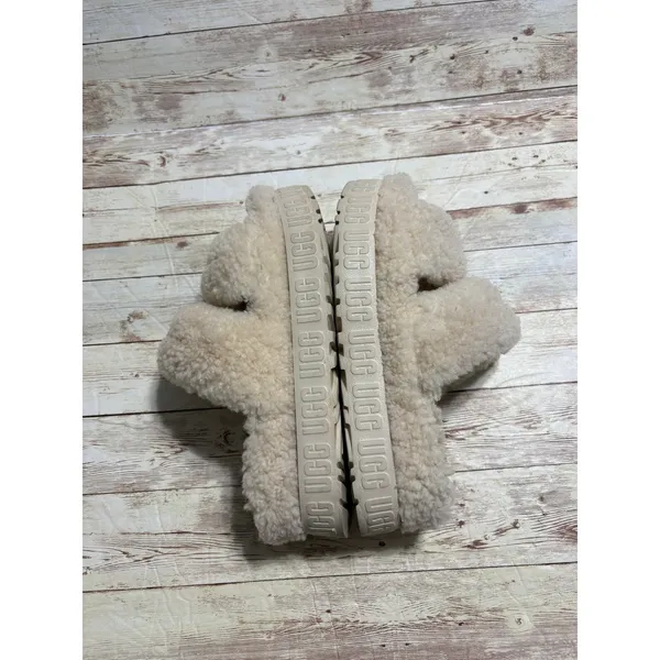UGG Platform Slides Women's Size 6 Cream Fuzzy Slippers Shoes - Image 8