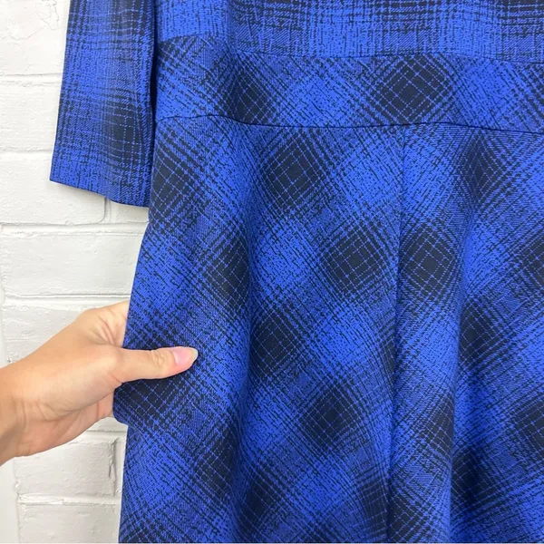 L.L.Bean Signature Blue Plaid Knit Dress Size 10 - Image 10