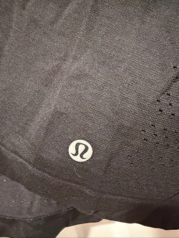 Lululemon Breeze By Short Sleeve black‎ large - Image 6