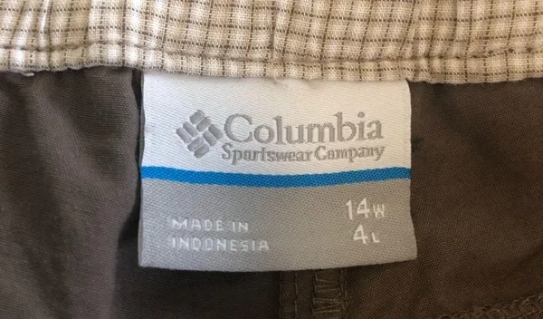 NWT  Lightweight Brown Shorts - Image 4