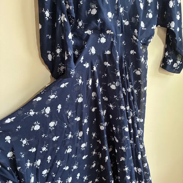 Cabi 5575 Floral Midi Dress 6 Navy Womens Sheer Chiffon V-Neck high low sheer - Image 3