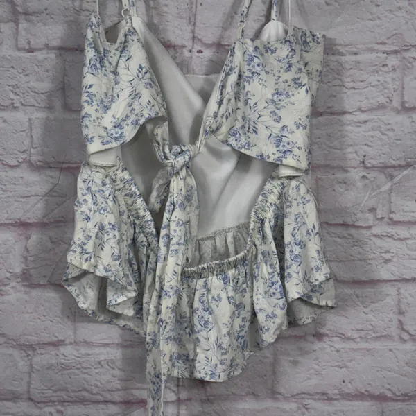 Mi Ami Large Floral Peplum Top - Image 4