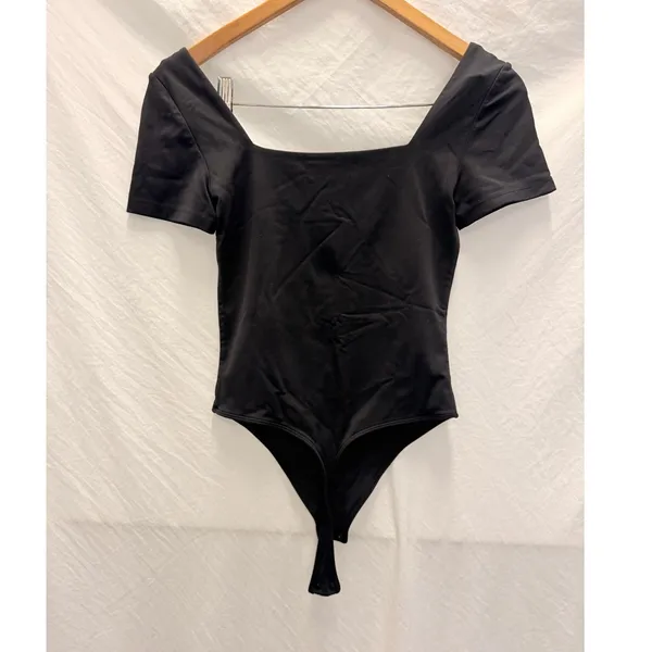 Babaton Original‎ Contour Squareneck Bodysuit Small Black - Image 3