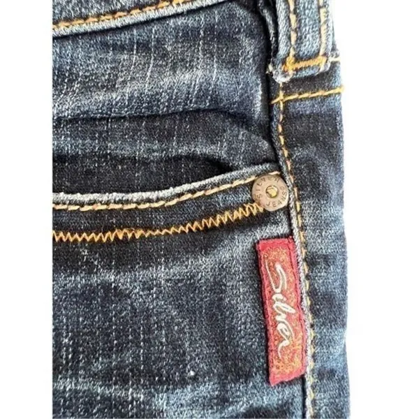 Silver jeans Co boots cut jeans size 28 - Image 9