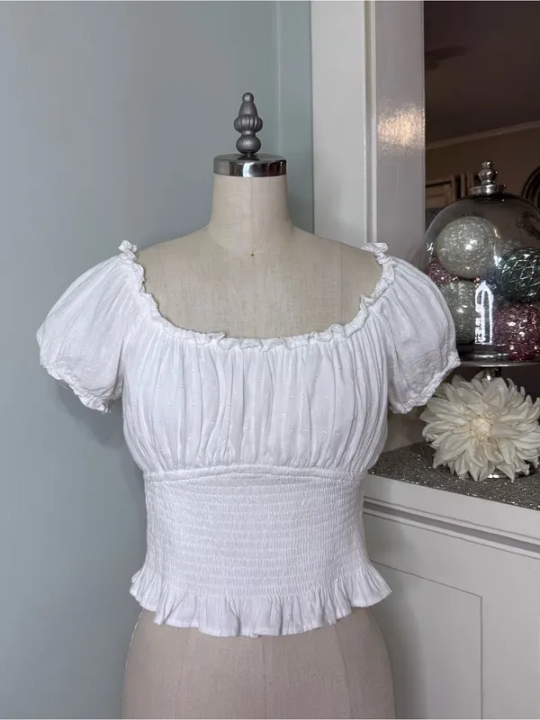 Hollister White Crop Top Puff Sleeves Smocked Ruffled Square Neckline Large - Image 5
