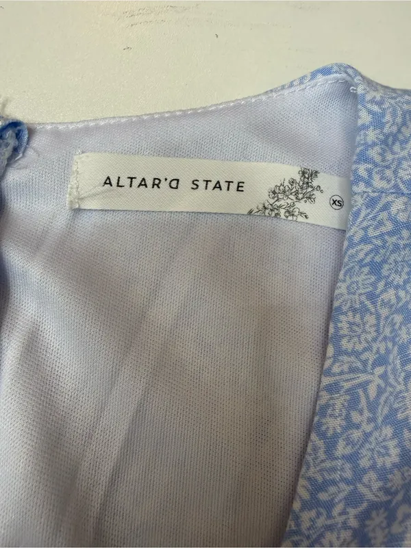 Altar'd State Light Blue Floral Tiered V-Neck Midi Dress size XS - Image 7