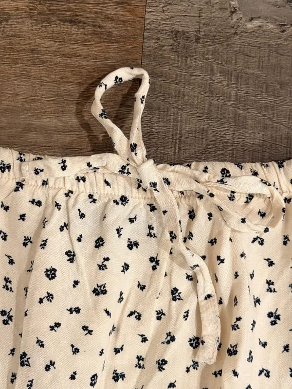 Brandy Melville Cream Maxi Skirt with Black Dot Floral Print - Image 3