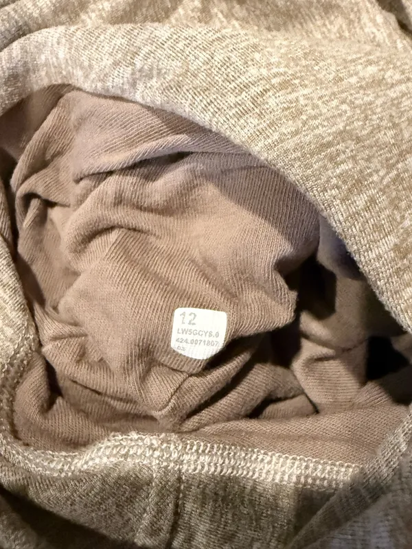 Lululemon joggers in Heathered Cashew - Image 5