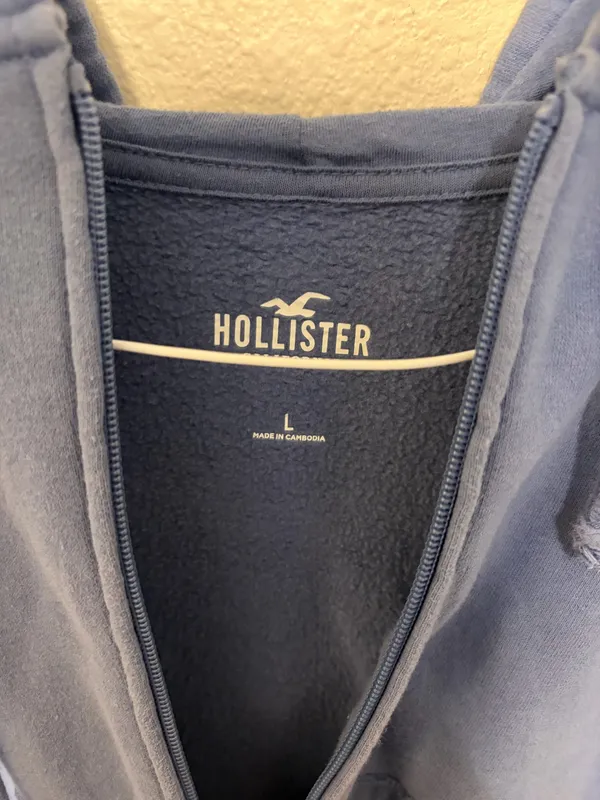 Hollister Cropped Zip-Up Hoodie - Image 3