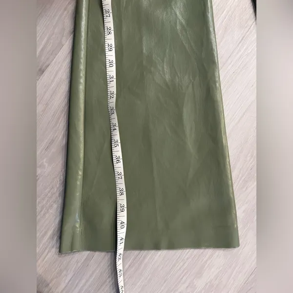 NWOT Wilfred Aritzia Olive‎ Leather Pants - Image 8