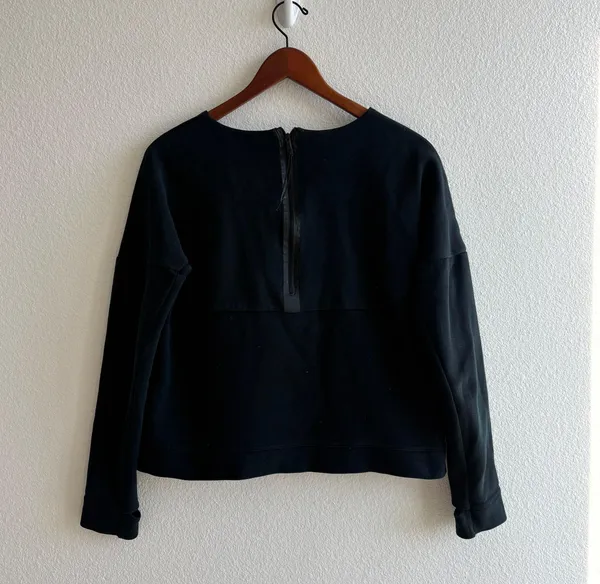 Nike Black  Long Sleeve - Image 6
