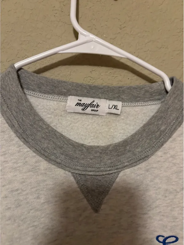 The Mayfair Group Enjoy Today! Grey Crewneck Sweatshirt L/XL - Image 2