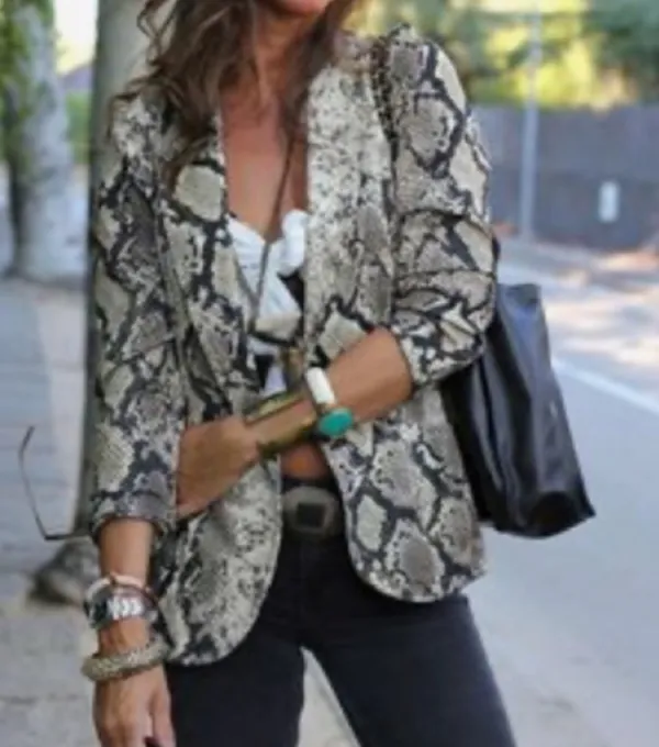 NWT Snake print 3/4 sleeve blazer size L Size L - Image 2
