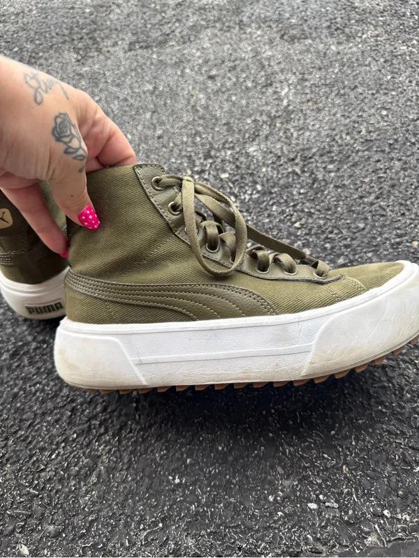 Puma Women’s Size 8 Olive Green High Top Platform Sneakers - Image 7