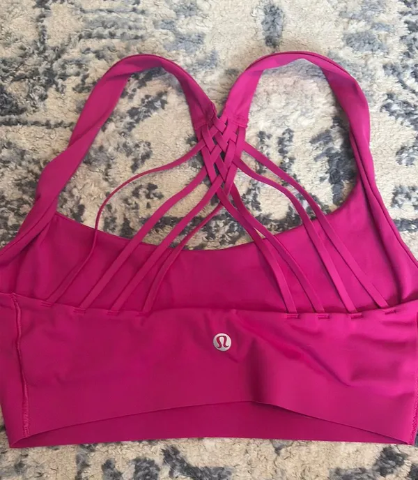 Lululemon sports bra and shorts set - Image 2