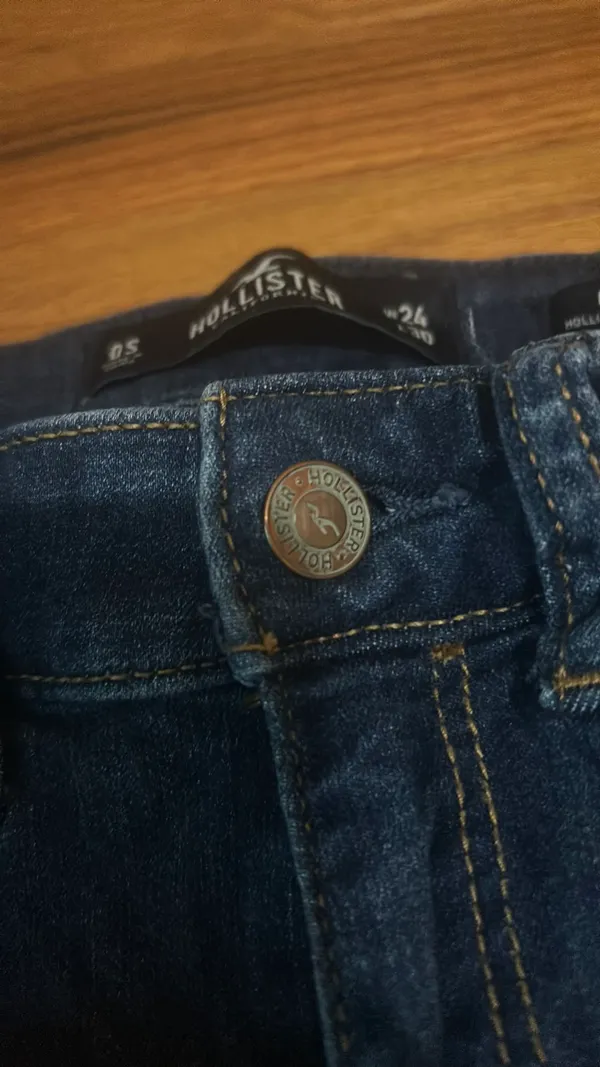 Flared hollister jeans - Image 3